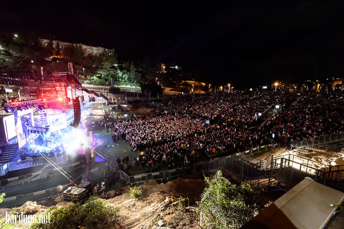 גלריה: אלפים בטקס יום הזיכרון בבריכת הסולטן