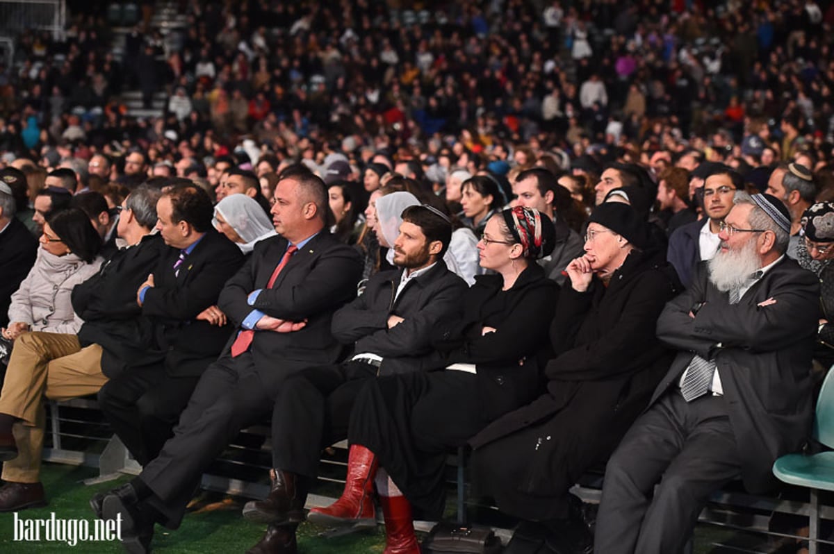 גלריה: אלפים בטקס יום הזיכרון בבריכת הסולטן