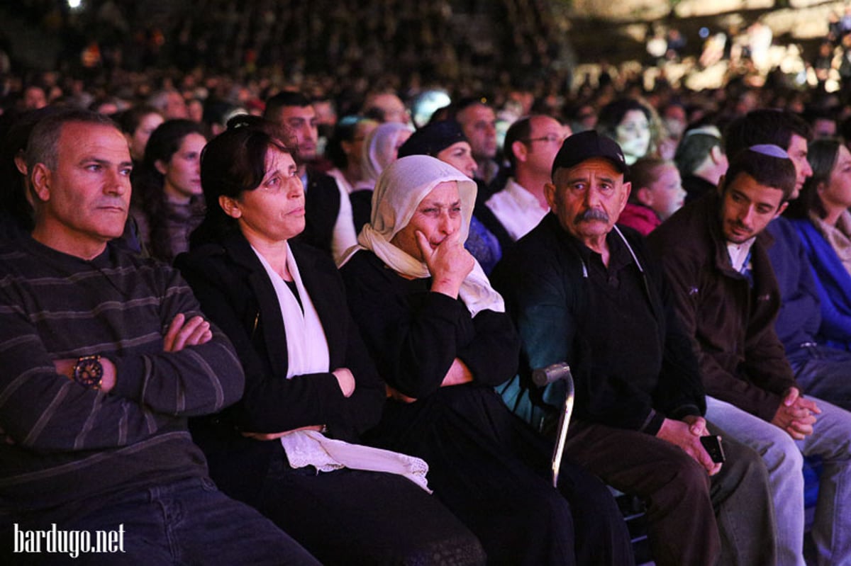 גלריה: אלפים בטקס יום הזיכרון בבריכת הסולטן