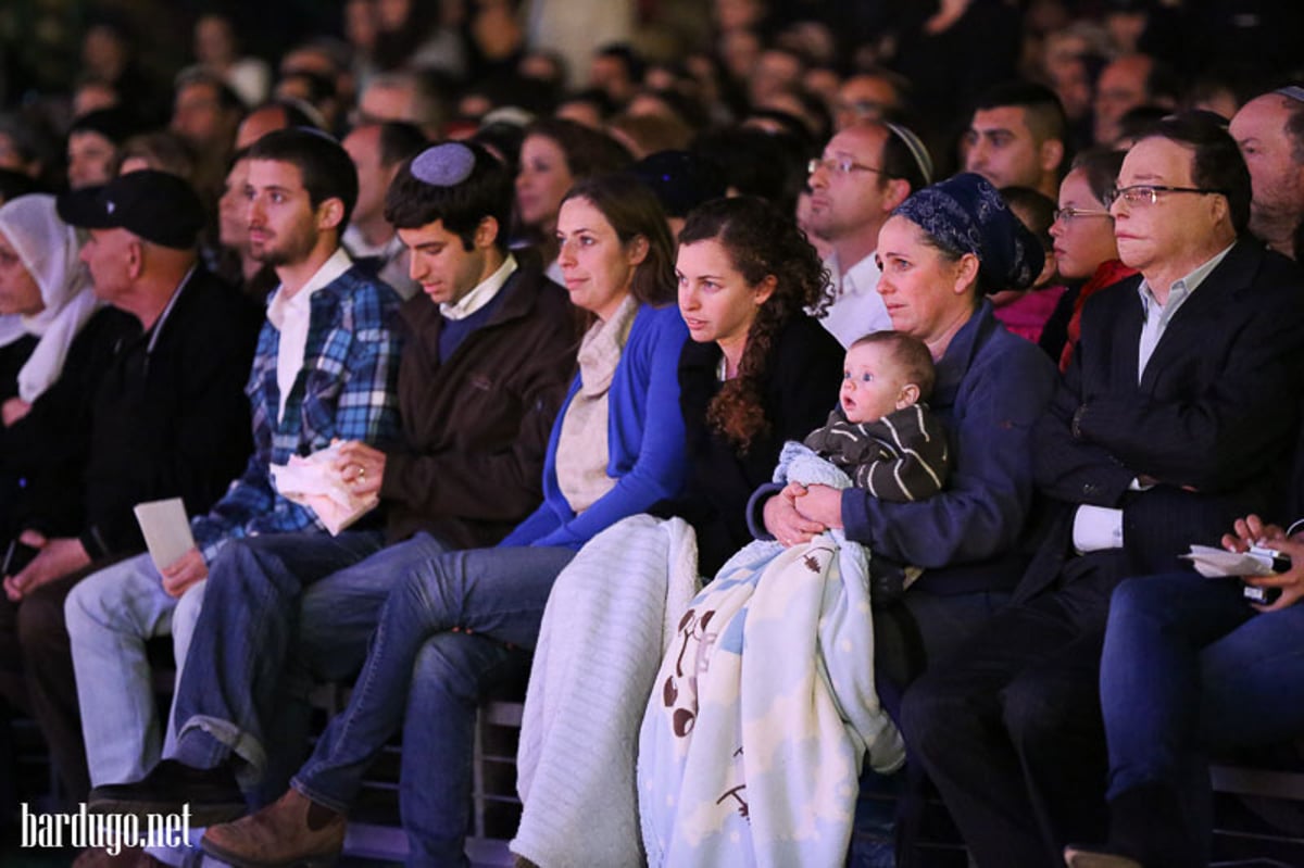 גלריה: אלפים בטקס יום הזיכרון בבריכת הסולטן