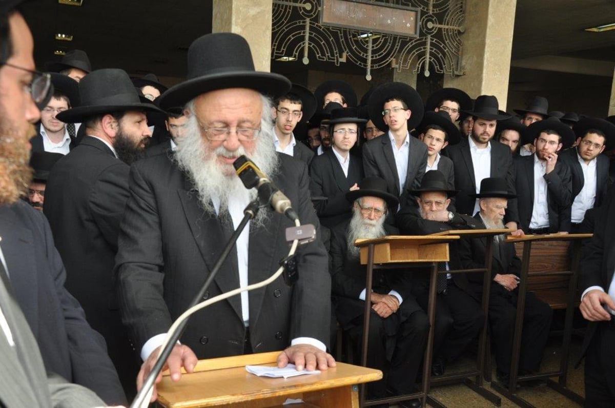 צפו בגלריה: אלפים ליוו את הרבנית אלישבע כהנמן למנוחות