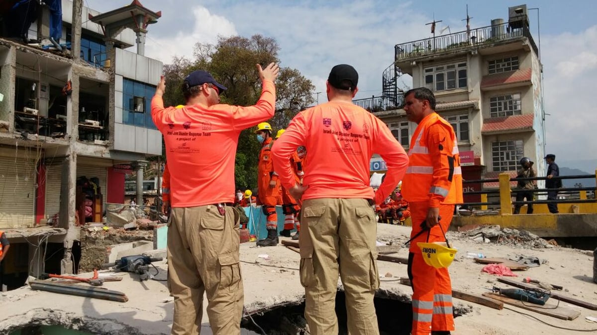 216 ישראלים מנפאל נחתו בנתב"ג, מספר "מנותקי הקשר" ירד ל-11