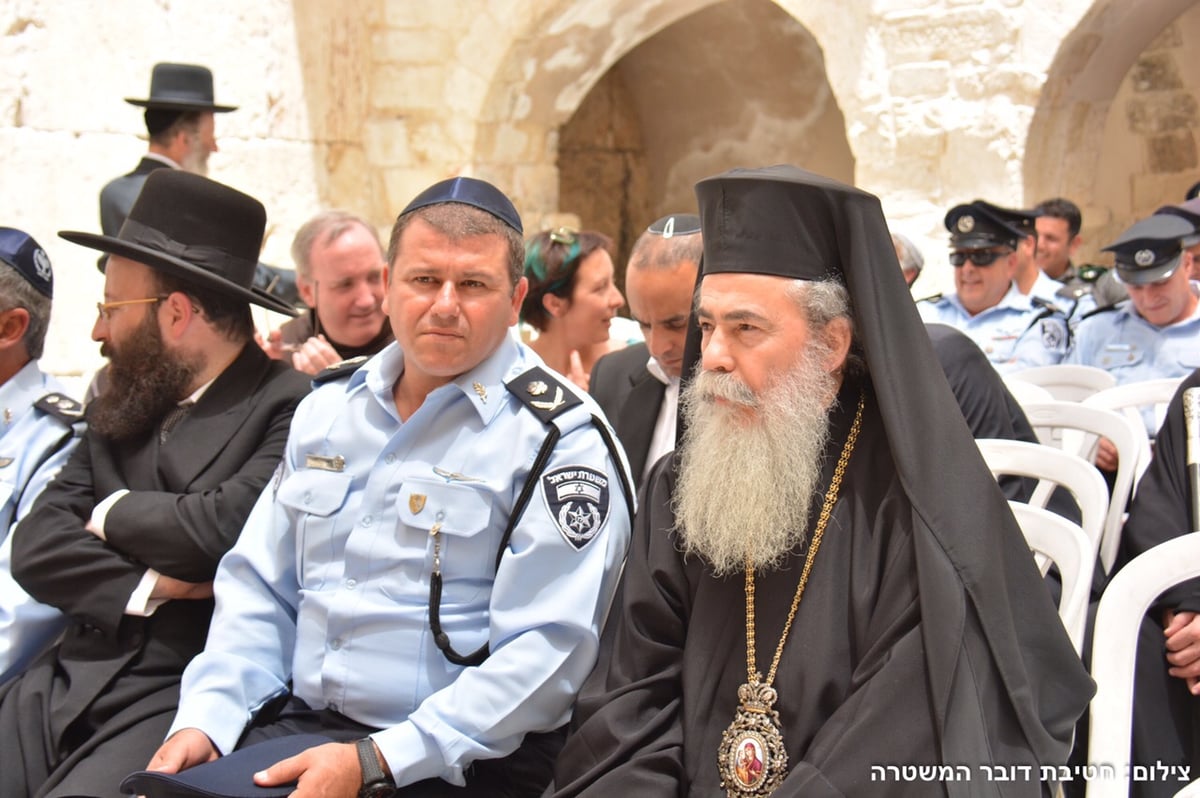 נחנכו תחנות משטרה בכותל המערבי ובהר ציון • תיעוד