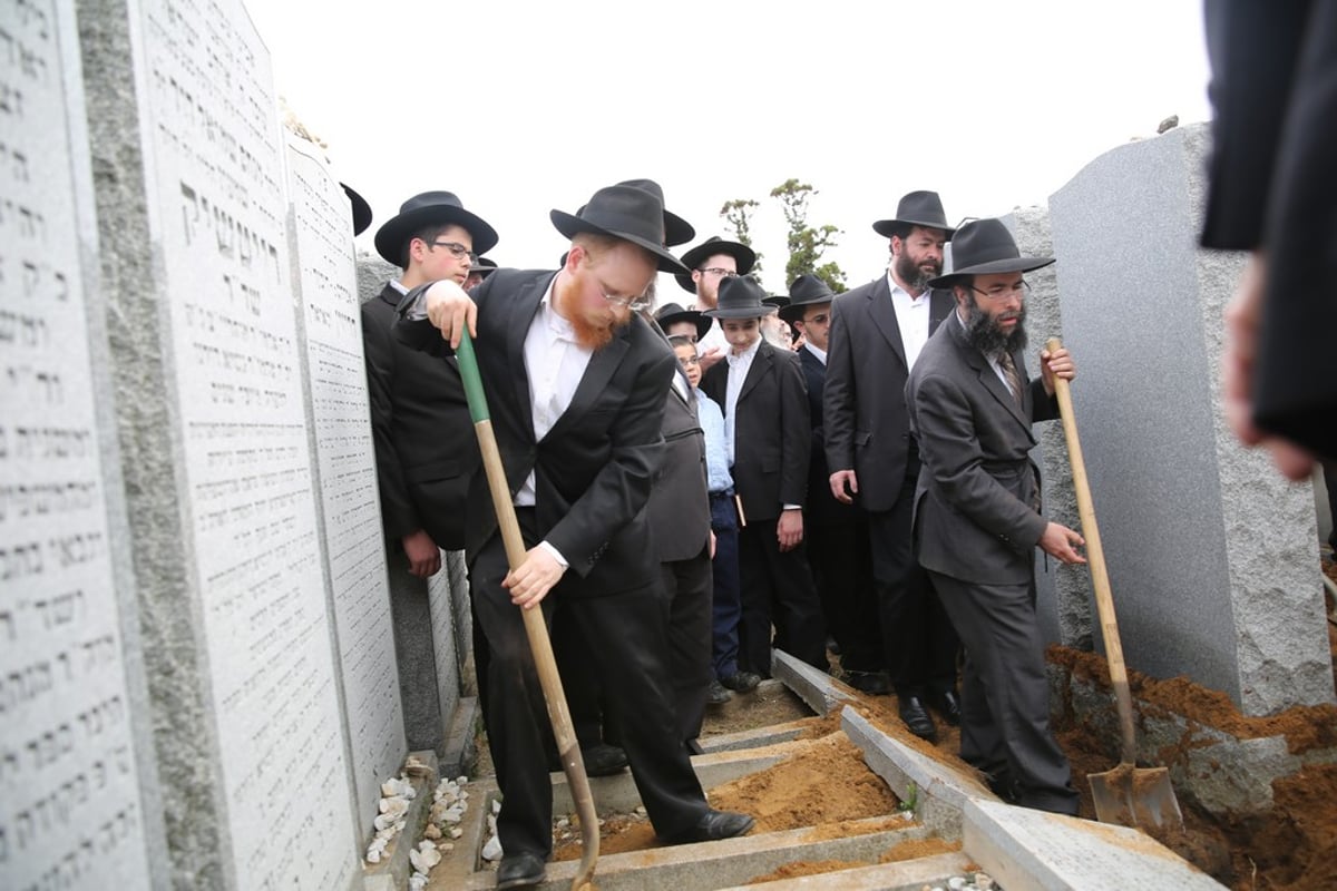 תיעוד: הלווית מזכיר הרבי מליובאוויטש