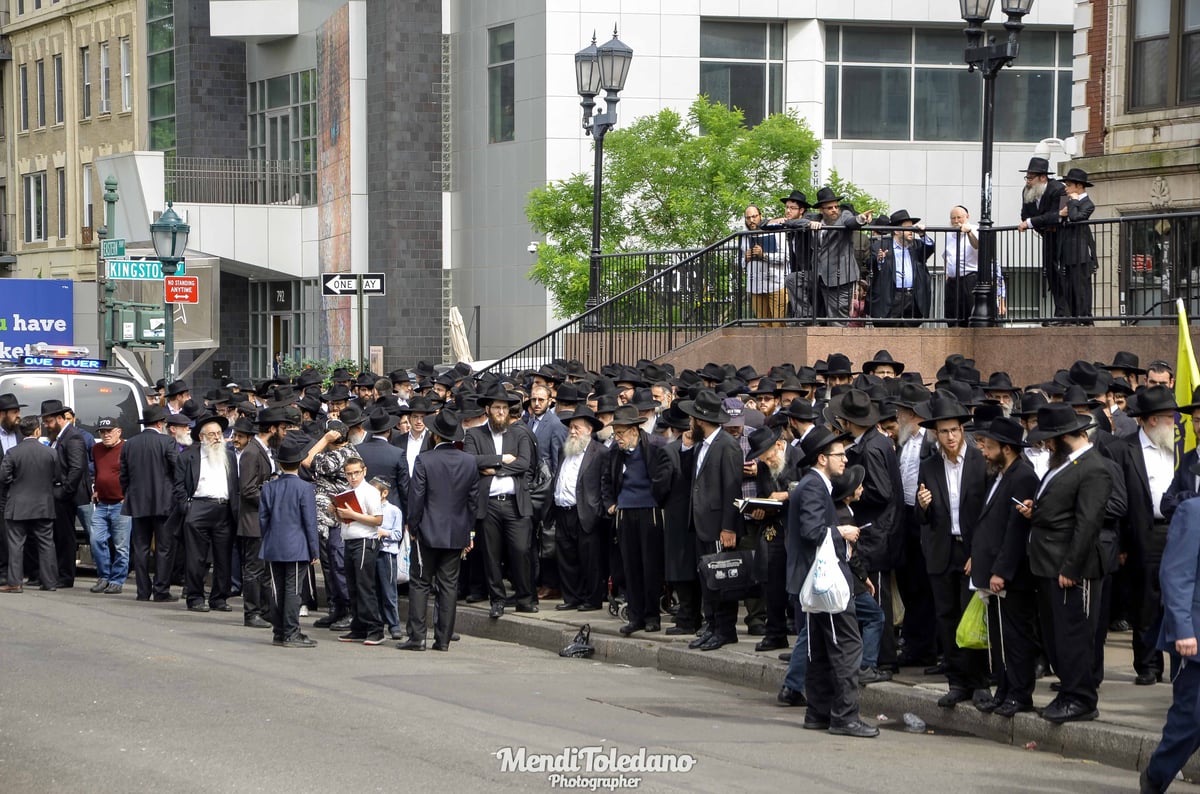 תיעוד: הלווית מזכיר הרבי מליובאוויטש