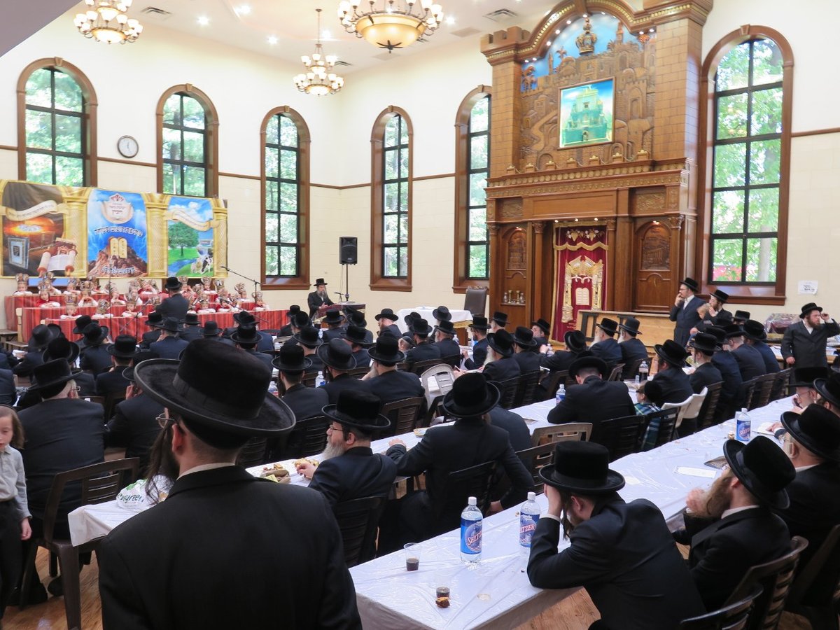 גלריה: ביקור הרבי מויז'ניץ בסקווירא ובמונסי