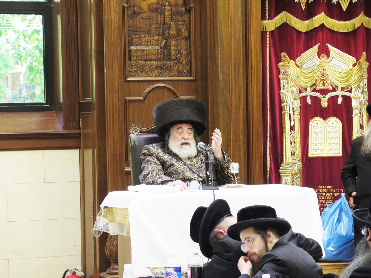 גלריה: ביקור הרבי מויז'ניץ בסקווירא ובמונסי