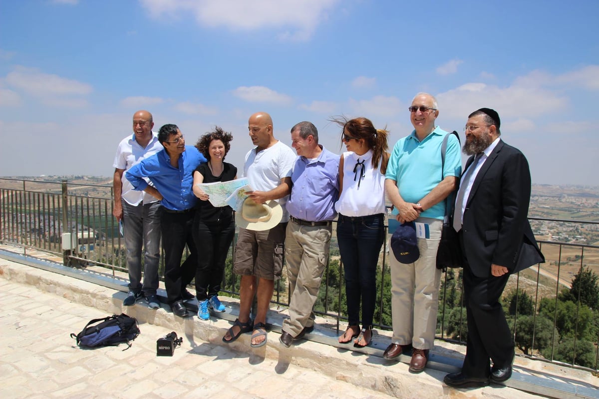 ח"כ יואב בן צור מש"ס סייר עם 'יוזמת ז'נבה' במזרח ירושלים