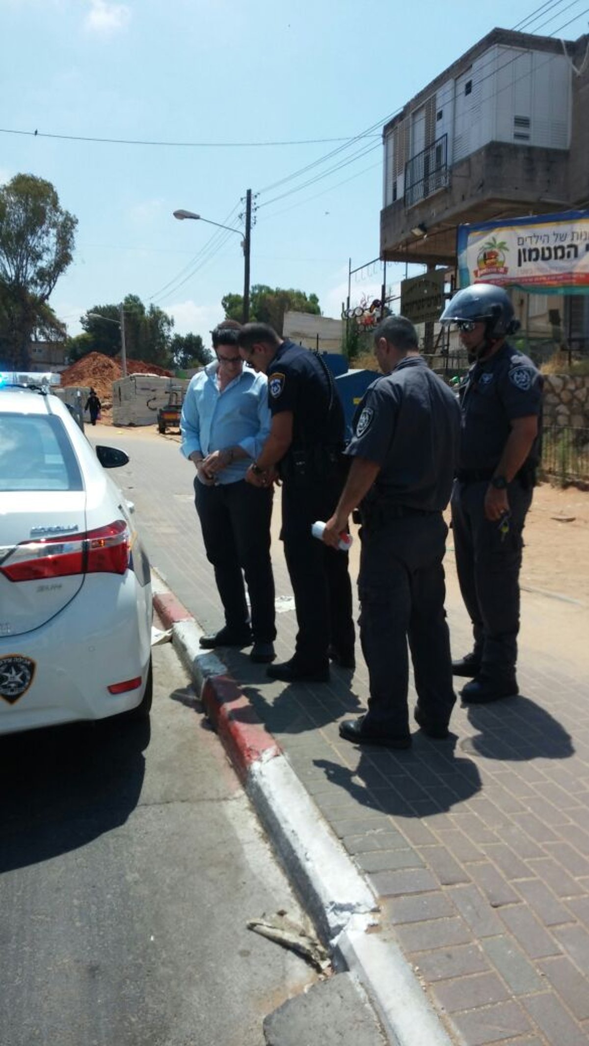 בני ברק: נעצר בחור שריסס כתובות נגד ישיבת 'יסודות'