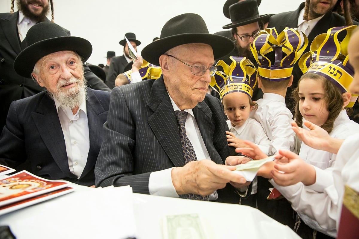 גלריה: מסיבת חומש לילדי סאטמר בבורו פארק