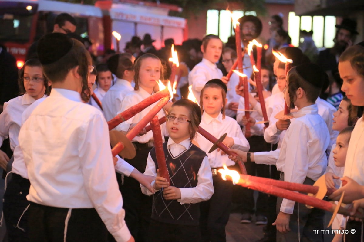 הכנסת ס"ת לישיבת סאטמר בבני ברק • גלריה