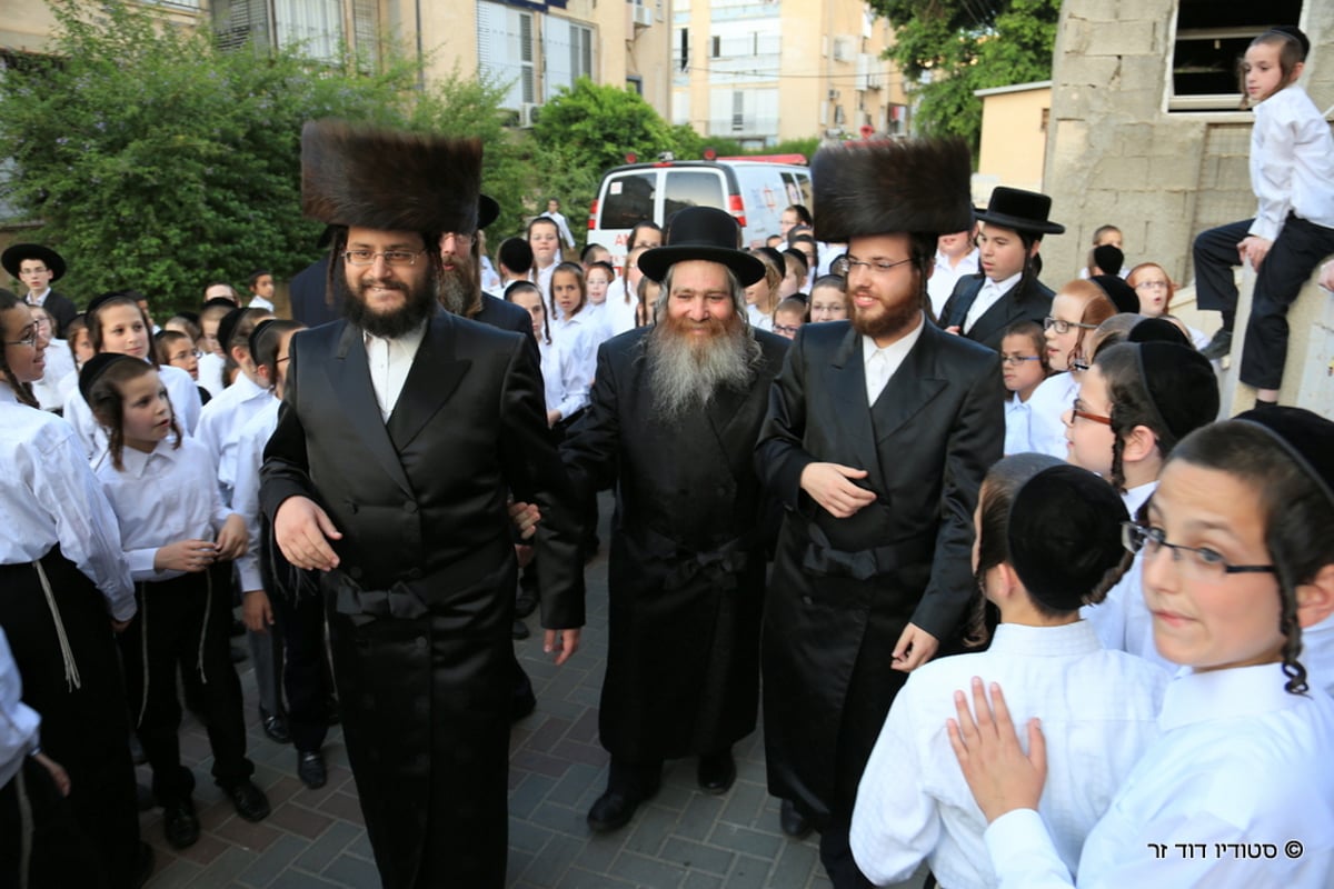 הכנסת ס"ת לישיבת סאטמר בבני ברק • גלריה