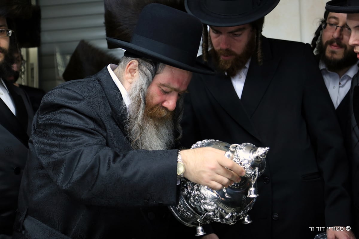 הכנסת ס"ת לישיבת סאטמר בבני ברק • גלריה