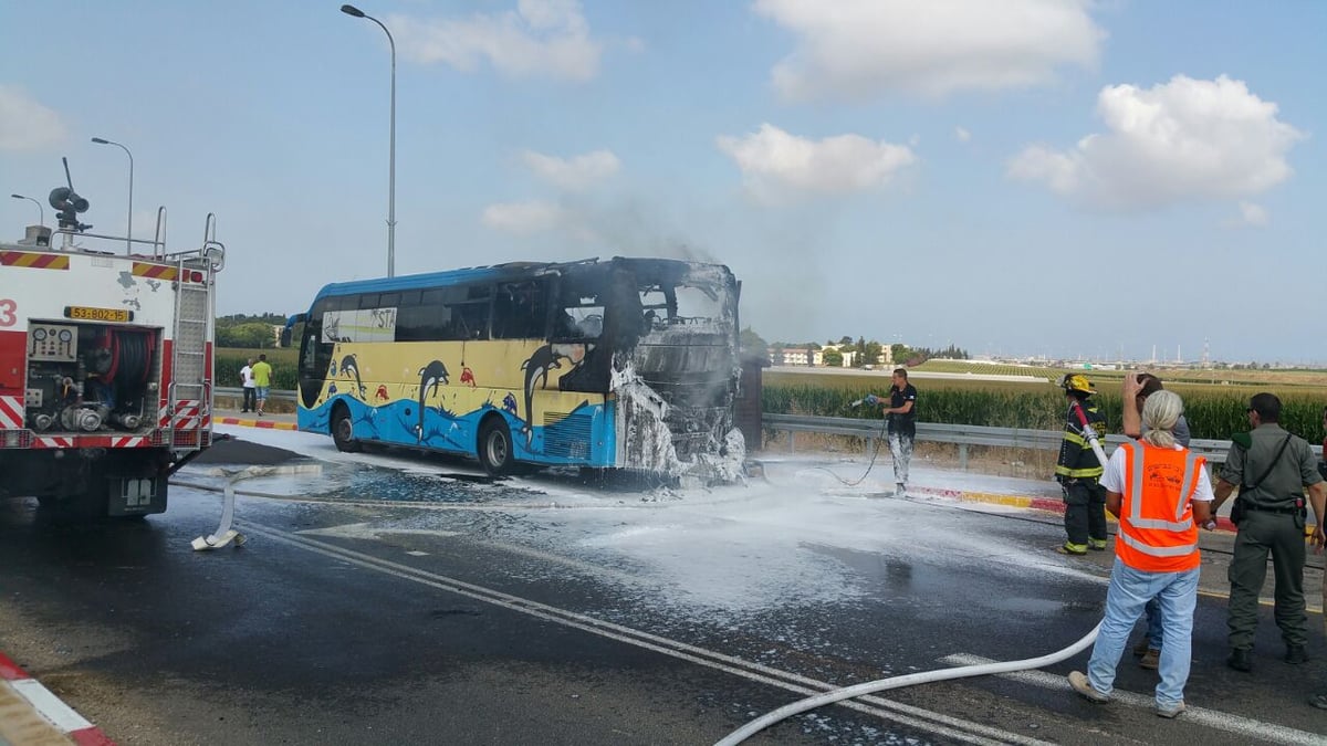 נס: האוטובוס בער - 50 הילדים הצליחו להימלט