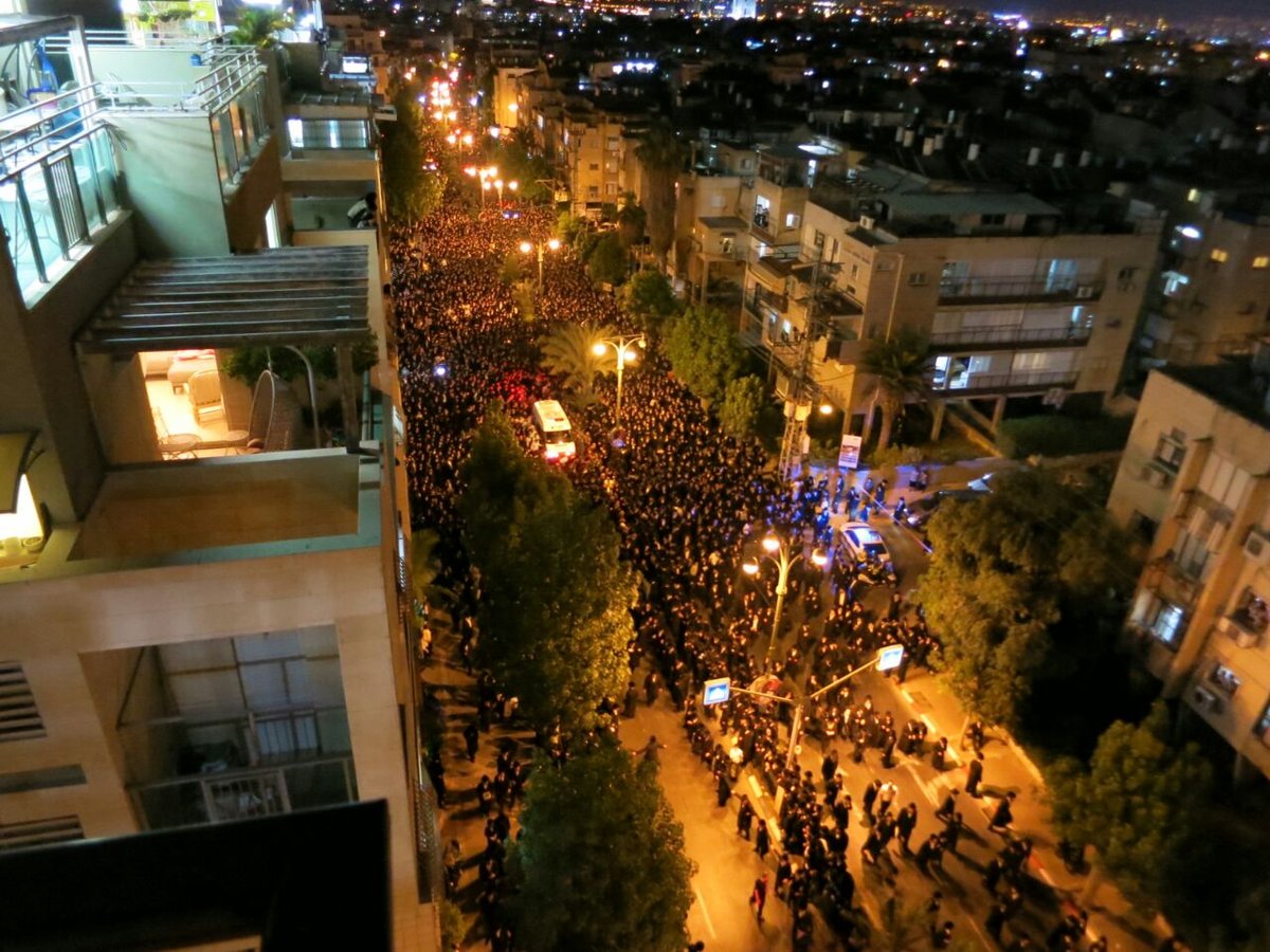 "הוא היה פשוט אבא": הרבי מסערט ויז'ניץ נטמן בבני ברק