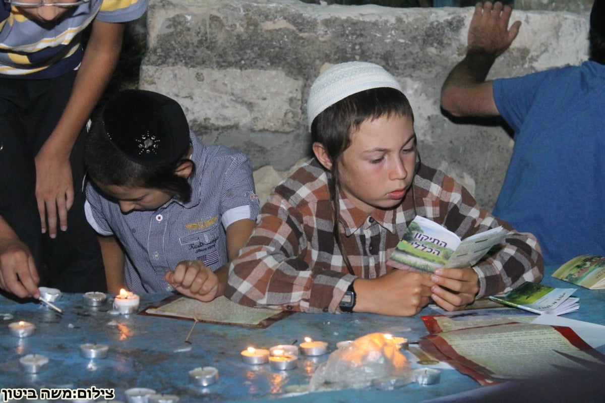 תיעוד: אלפים בהילולת האר"י בצפת