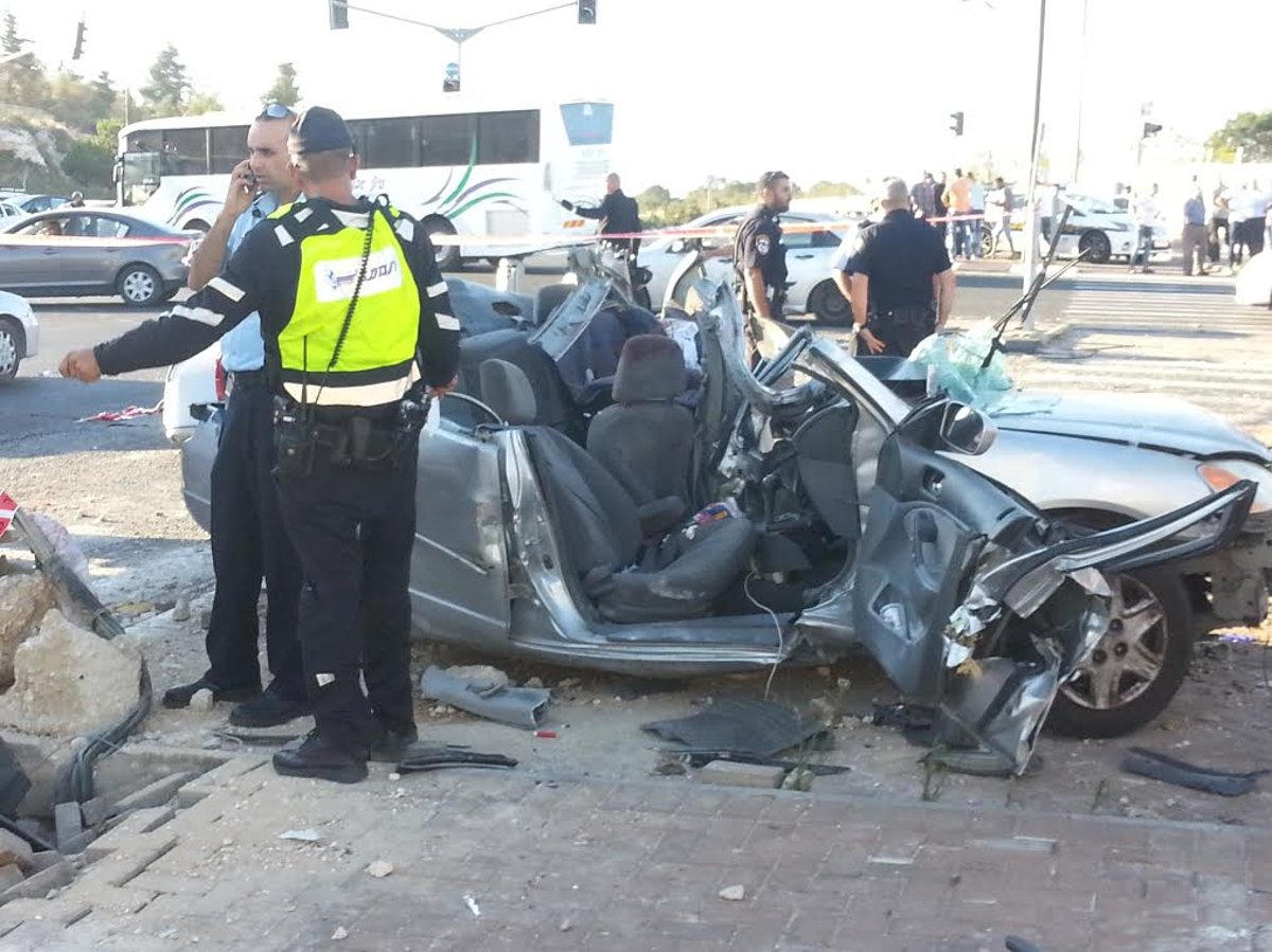 תיעוד: פצועים קשה בתאונה בירושלים