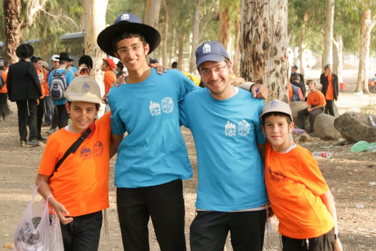 2,500 ילדי הקעמפים של חב"ד התאספו ליום כיף • גלריה