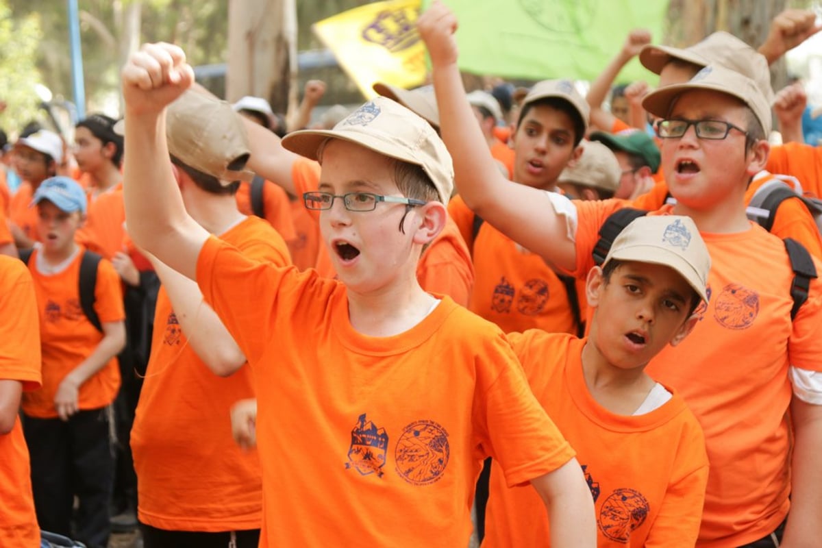 2,500 ילדי הקעמפים של חב"ד התאספו ליום כיף • גלריה