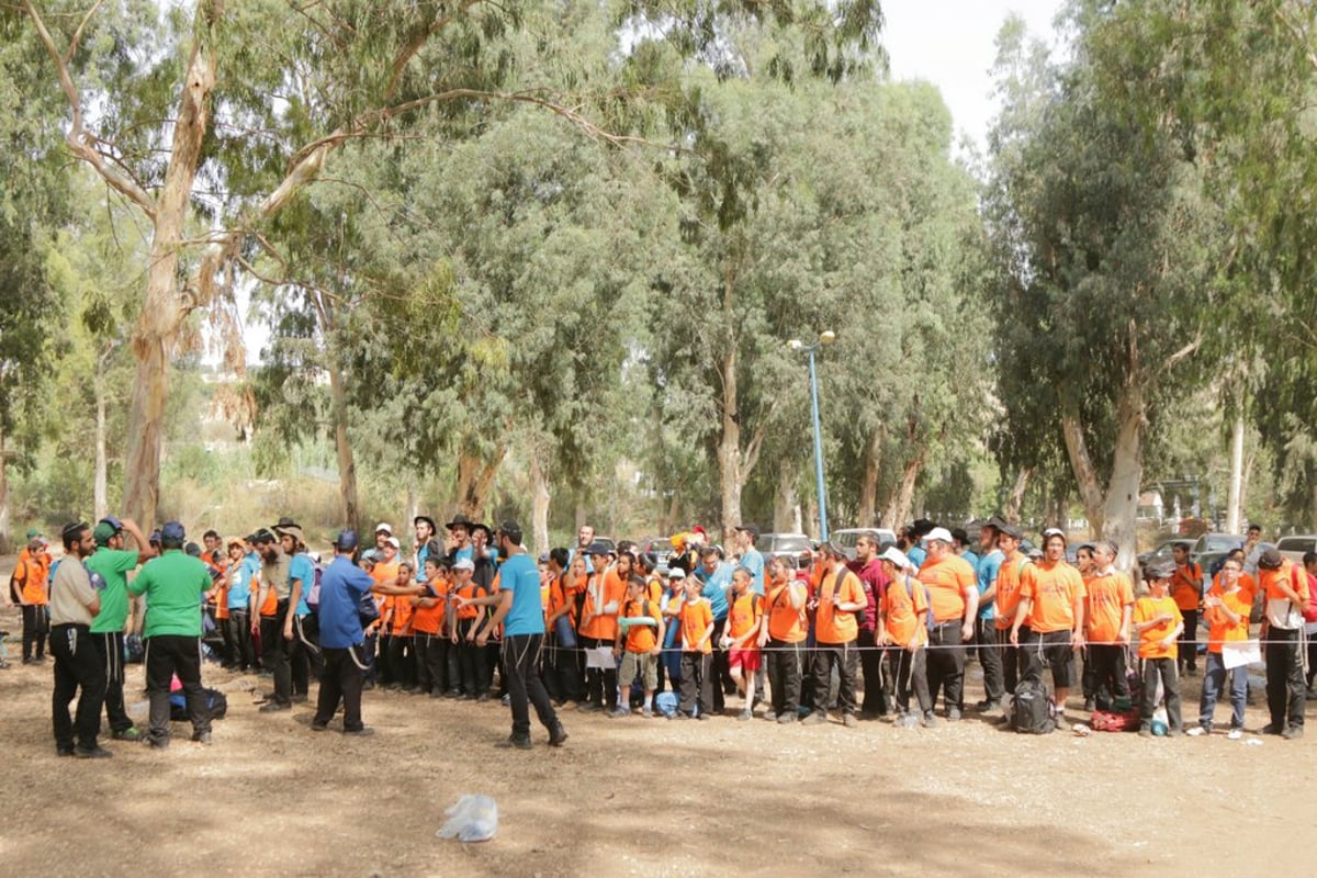 2,500 ילדי הקעמפים של חב"ד התאספו ליום כיף • גלריה