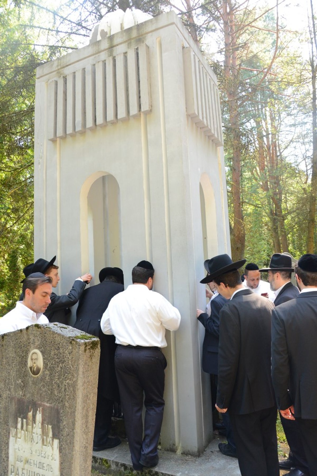 תיעוד מקיף: מסע הגאון רבי ברוך מרדכי אזרחי בליטא