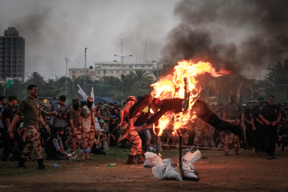 טקס הסיום של קייטנת החמאס • צפו בתמונות