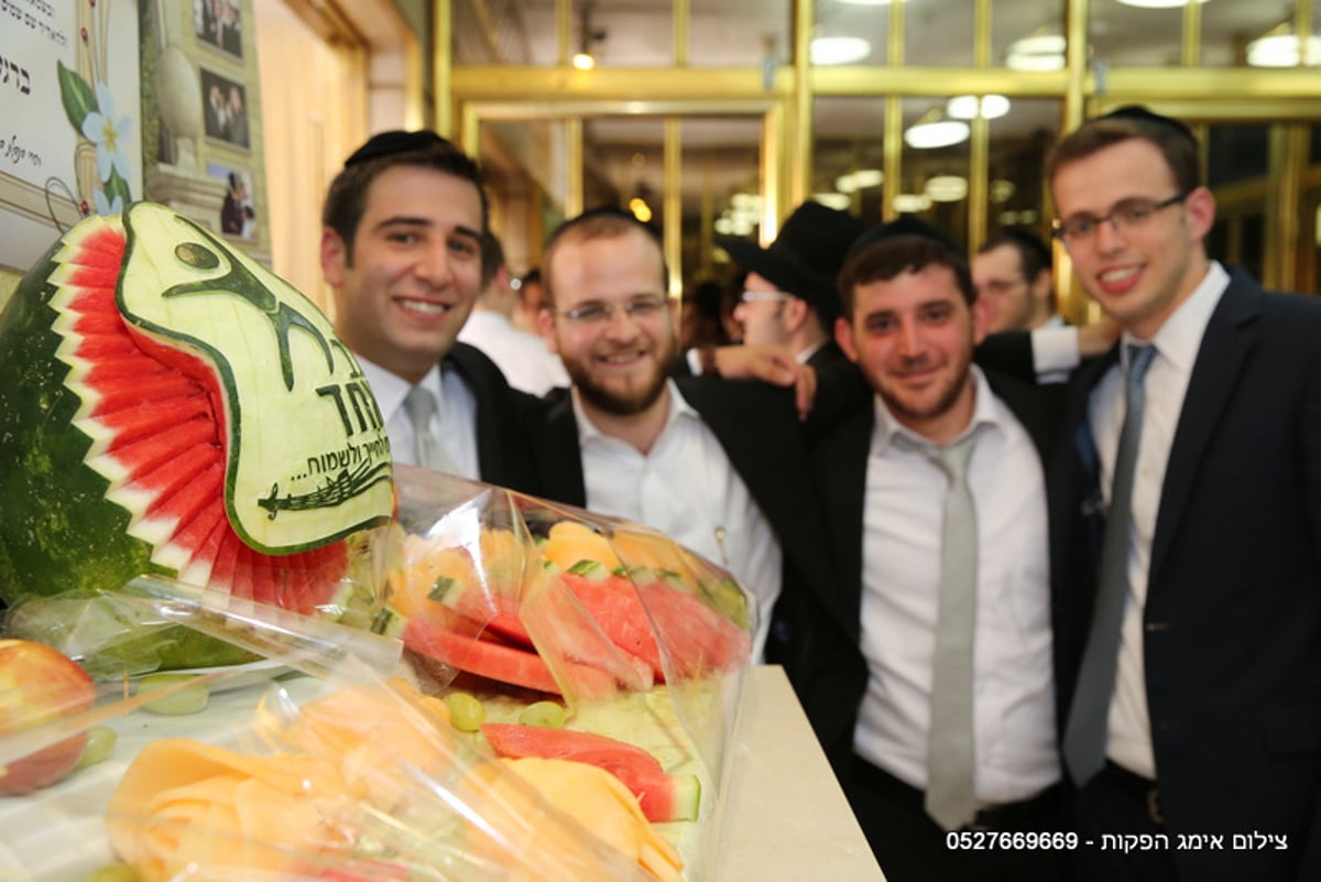 שמחת 'דגל התורה' בחתונת יעקב מורגנבסר • גלריה