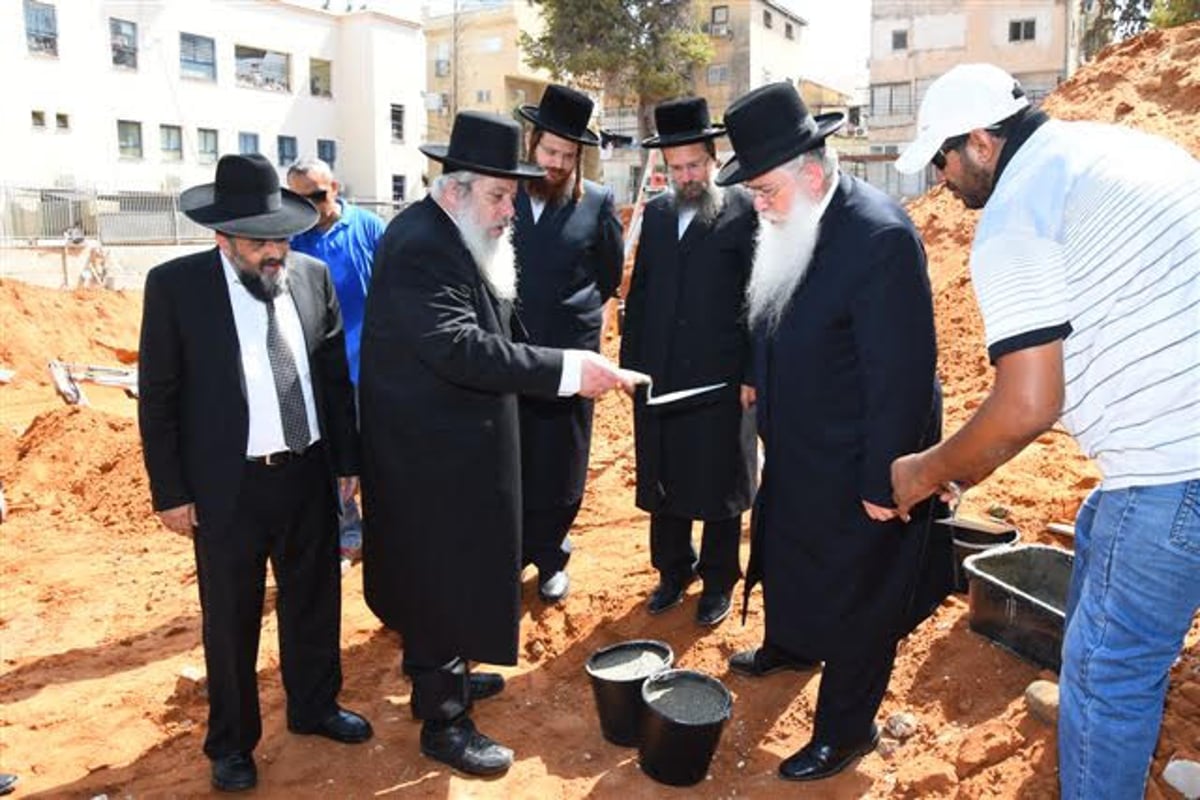 71,000 תלמידים, כן ירבו: פרוש סייר בבני ברק