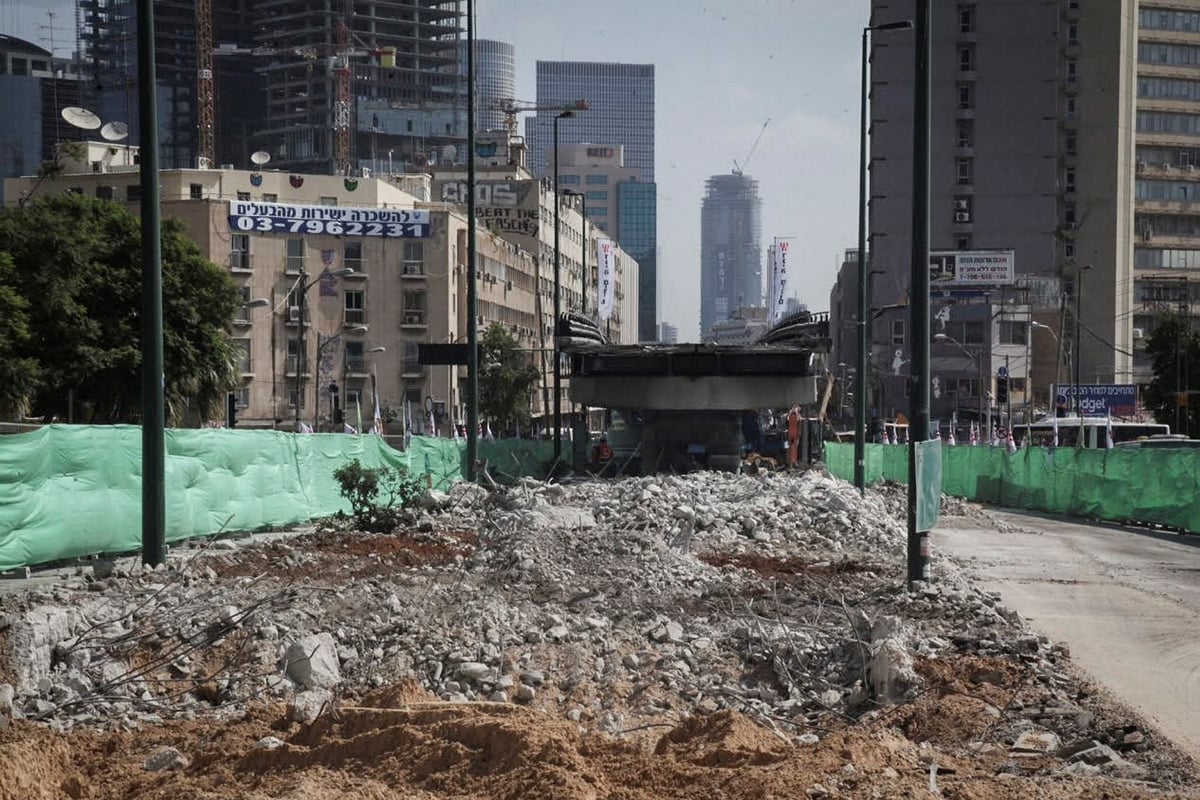 חלקים מהגשר כבר נהרסו עוד קודם לפיצוץ המתוכנן לשישי בבוקר