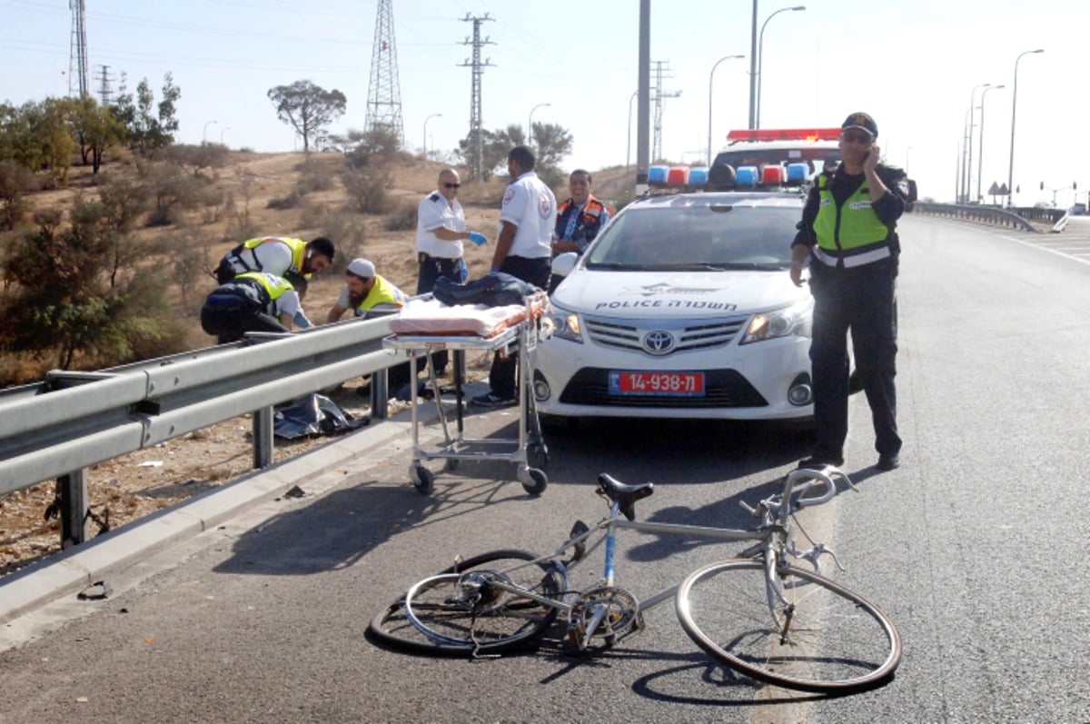 הולכת רגל בת 50 נדרסה על ידי אופניים ונפצעה באורח קשה