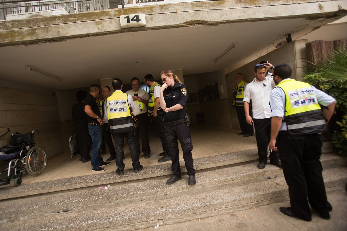 "האישה הייתה בחדר, הבעל במטבח ושולחן השבת היה ערוך"