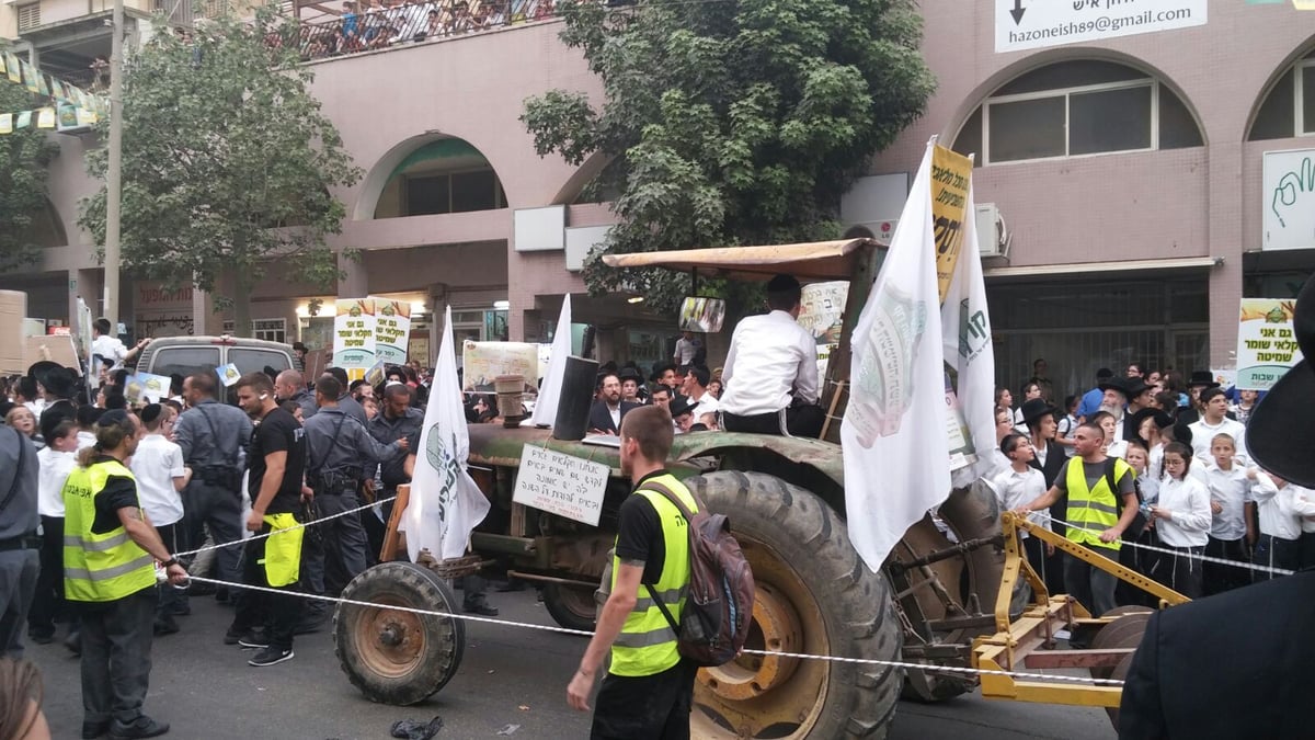 שידור חוזר מבני ברק: רבבות מצדיעים לשומרי השמיטה