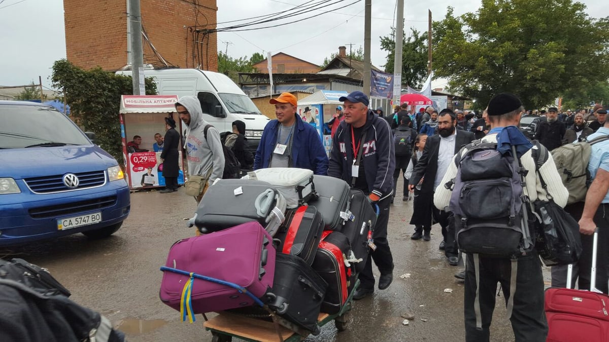 עליה במספר המתפללים; כ-30,000 הגיעו לציון רבי נחמן