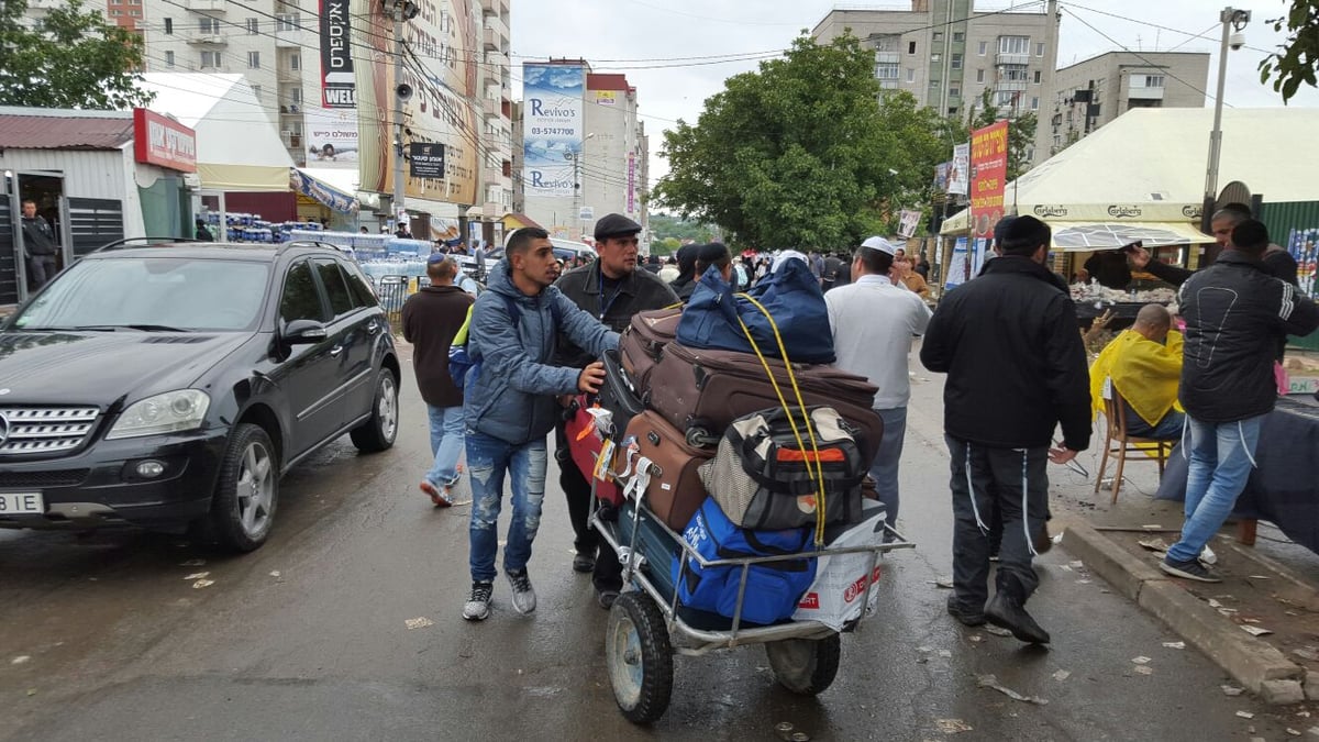 עליה במספר המתפללים; כ-30,000 הגיעו לציון רבי נחמן