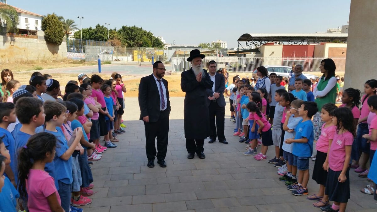 הרב גרוסמן לתלמידים: "כל מעשה טוב שלכם יכול לשנות את גזר הדין"