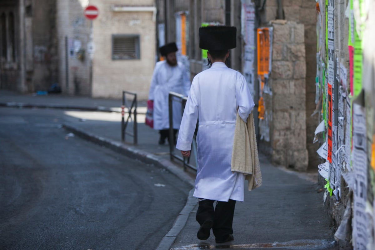 הנהגותיהם והליכותיהם של מרנן גדולי ישראל ביום כיפור