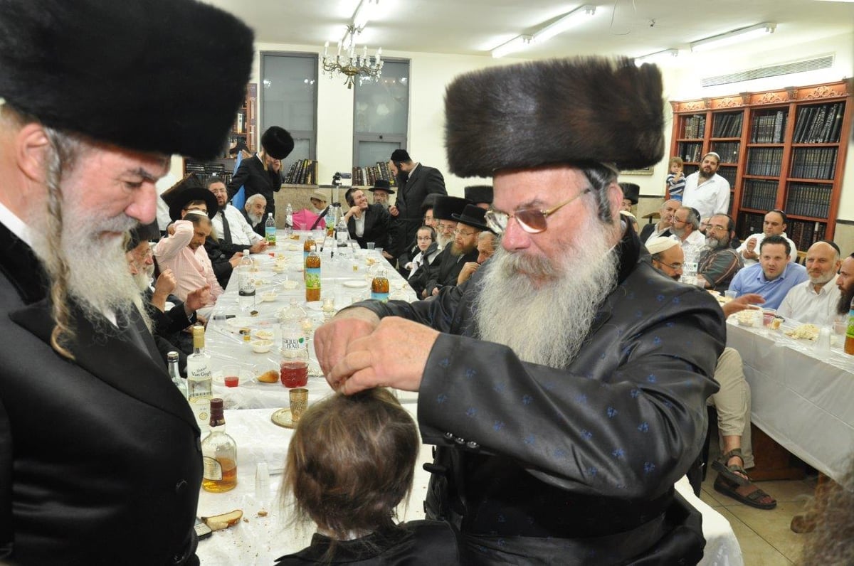 מוצאי יום כיפור באשלג: טיש וחאלקה • תיעוד