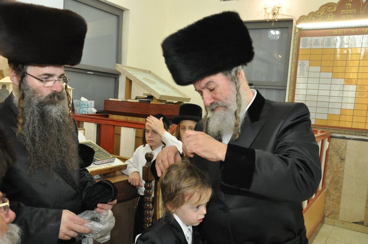 מוצאי יום כיפור באשלג: טיש וחאלקה • תיעוד