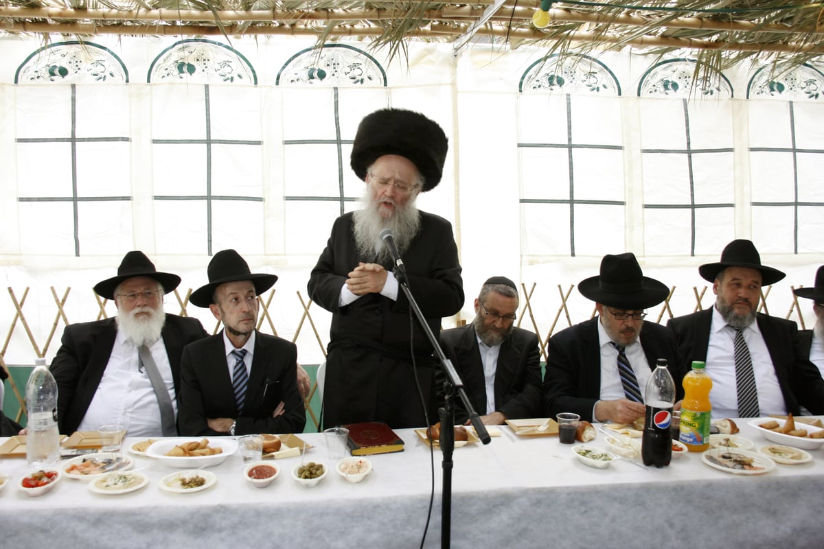 נציגי "דגל התורה" התכנסו בסוכה ברכסים: "לא הצליחו לפגוע בהתפתחות"