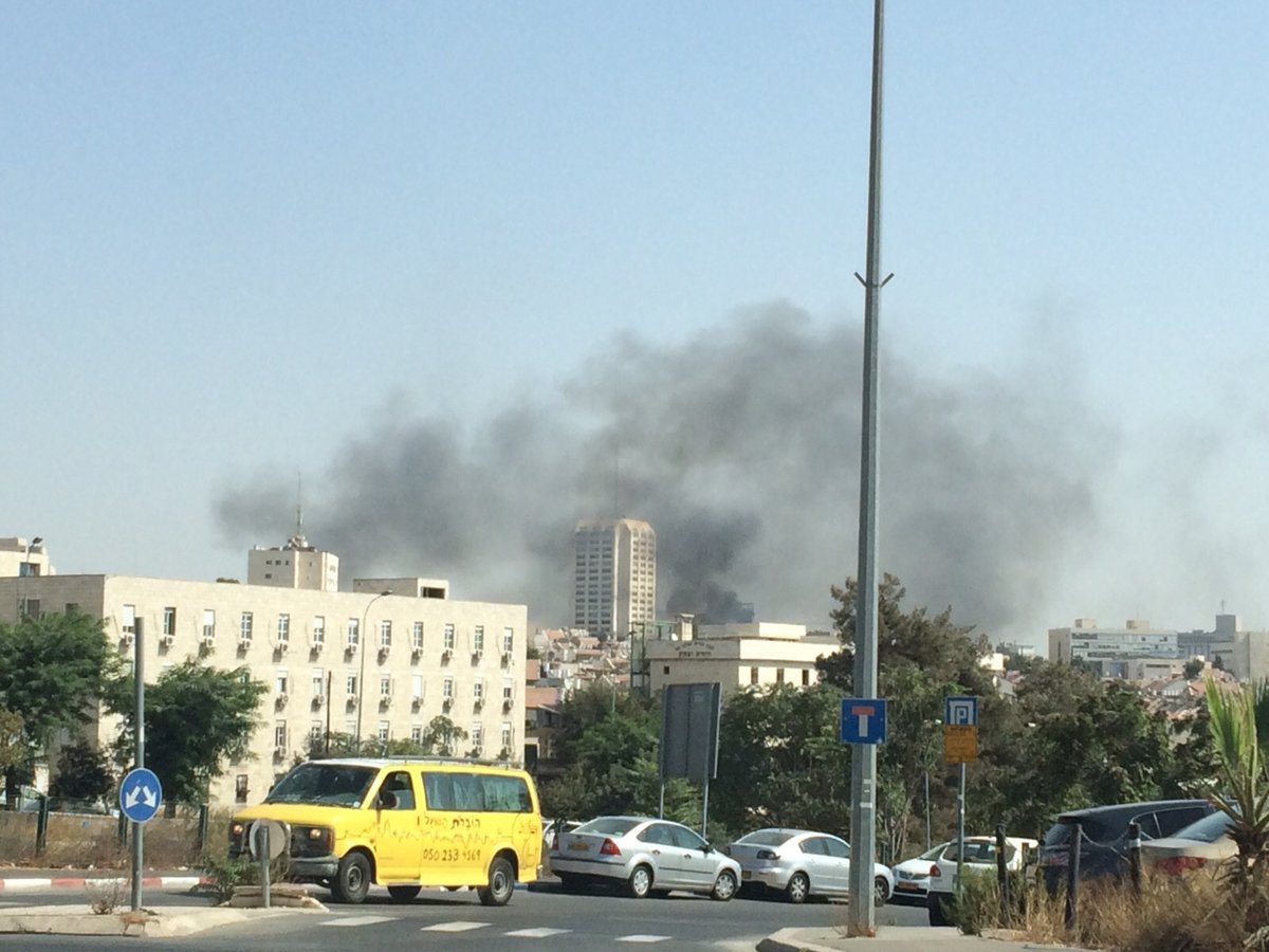 שריפה פרצה בבניין בית כנסת, לא היו נפגעים