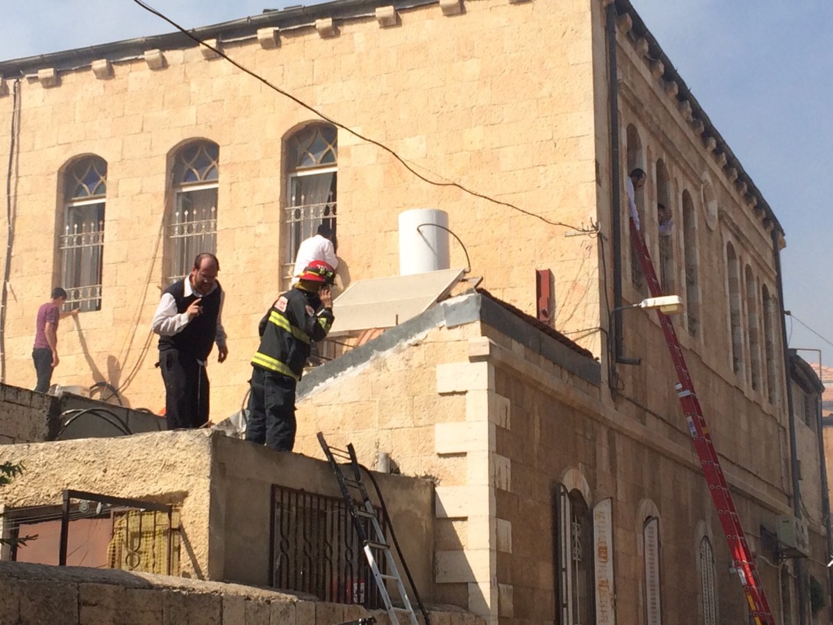 שריפה פרצה בבניין בית כנסת, לא היו נפגעים