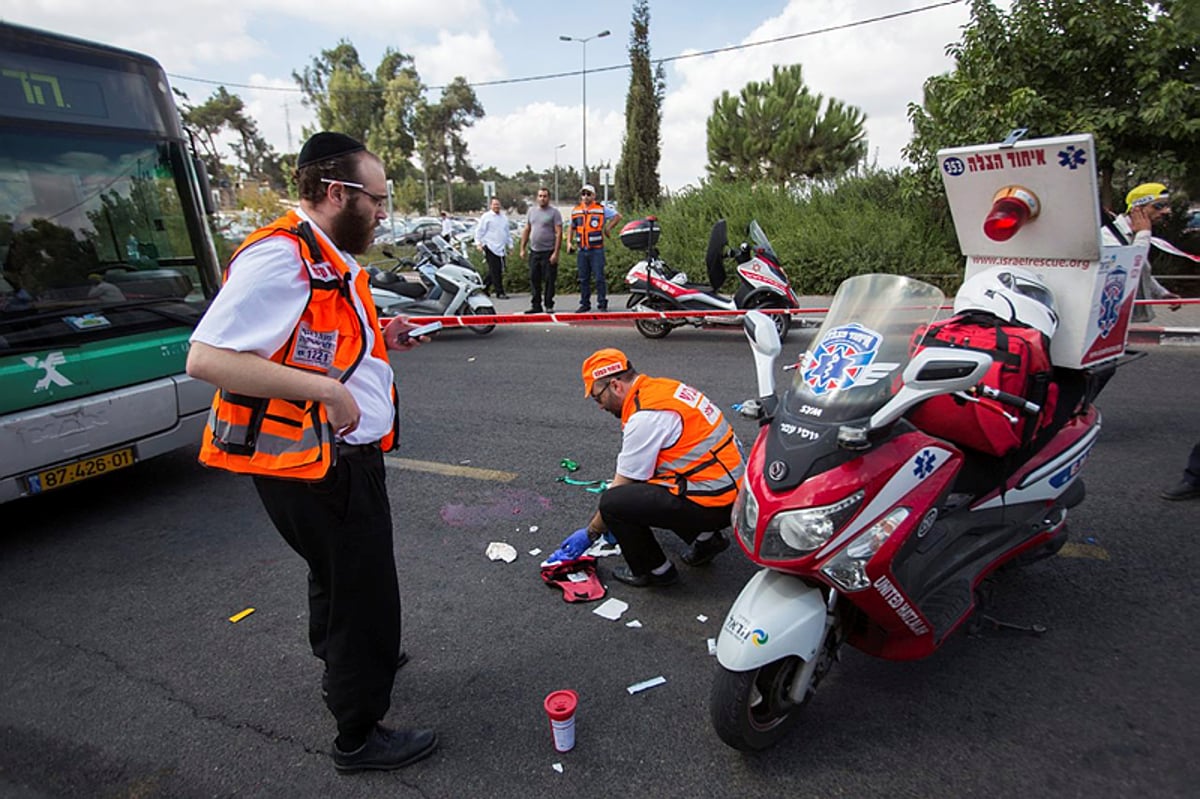 זירת פיגוע דקירה בירושלים, הבוקר