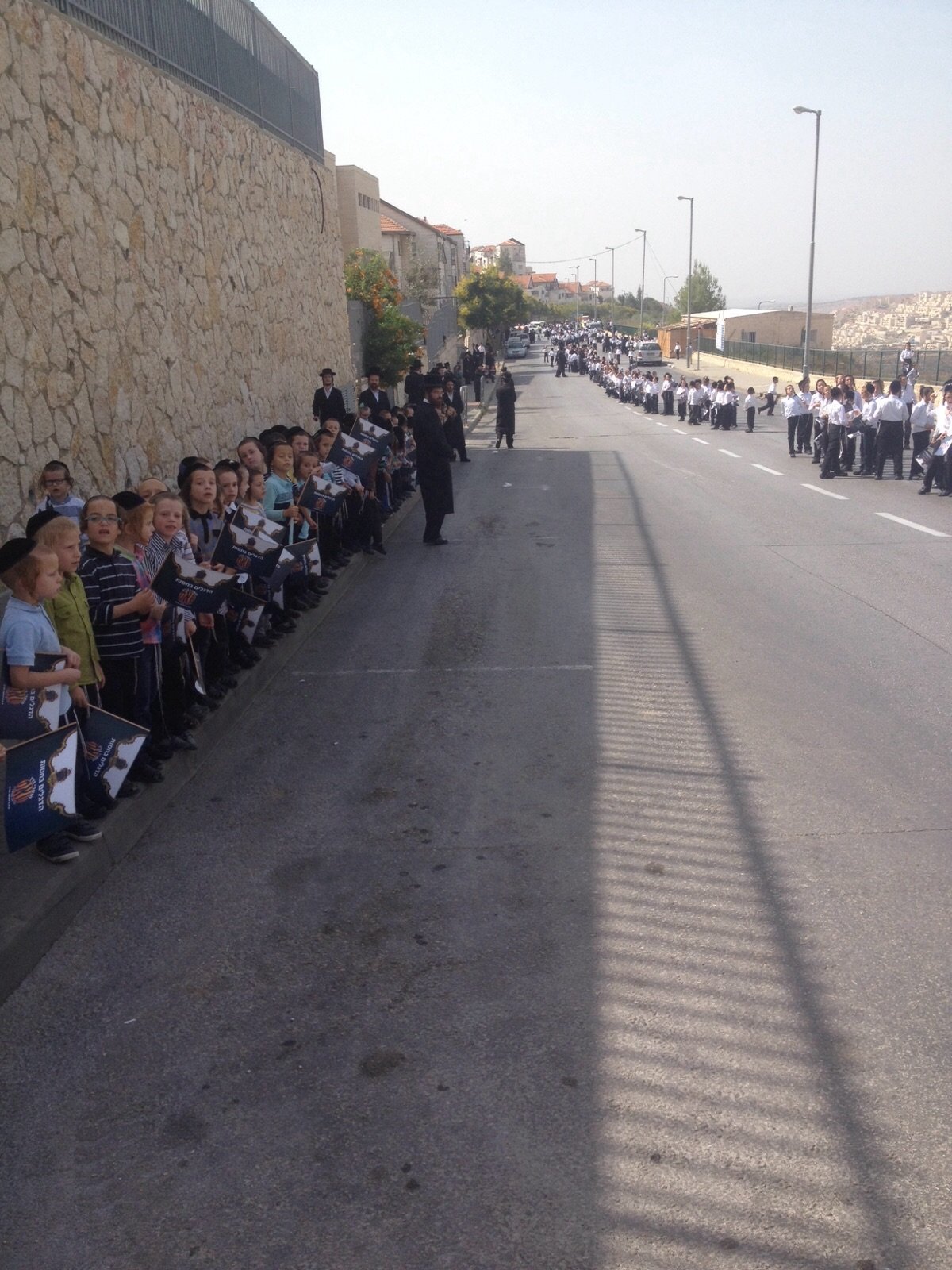 התרגשות בביתר עילית: מרן הגר"ח קנייבסקי הגיע היום לביקור היסטורי