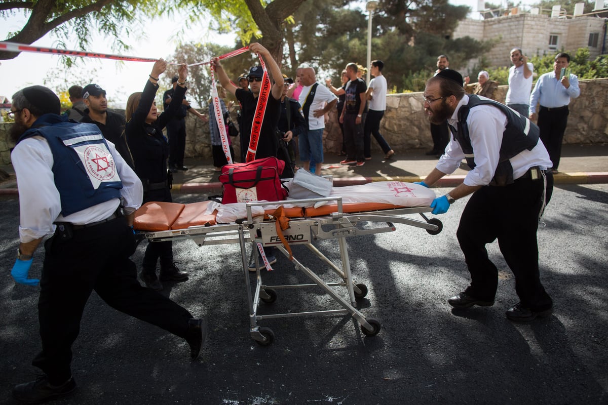 תיעוד מדמם: זירות פיגועי הטרור הרצחניים בירושלים וברעננה