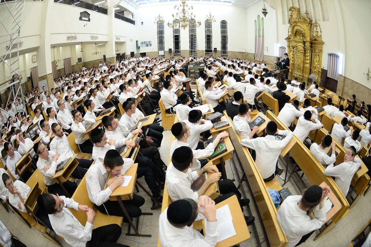 תיעוד: פתיחת זמן חורף בישיבת פוניבז'