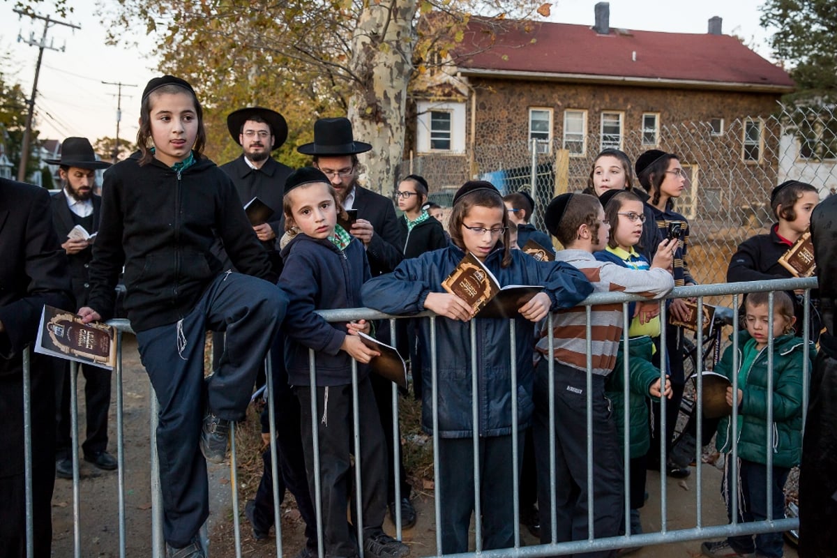 תיעוד: הנחת אבן הפינה לביהמ"ד החדש של סקולען