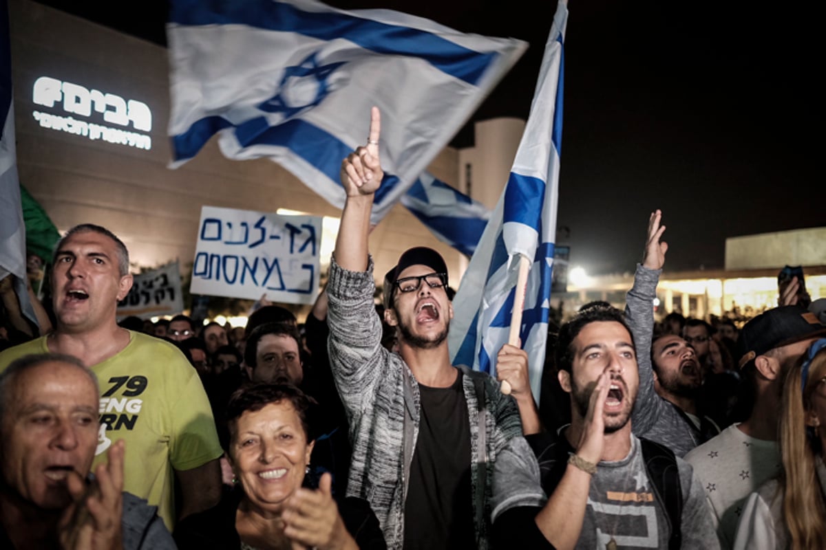 אלפים הפגינו נגד 'שוד הגז' ברחבי הארץ; עשרה נעצרו בת"א