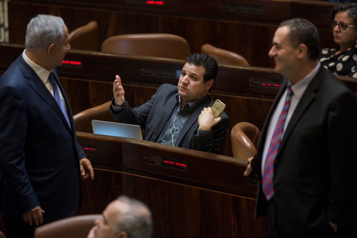 הצבעות, עייפות וצעקות • כך נראתה ההצבעה בכנסת על חוק התקציב