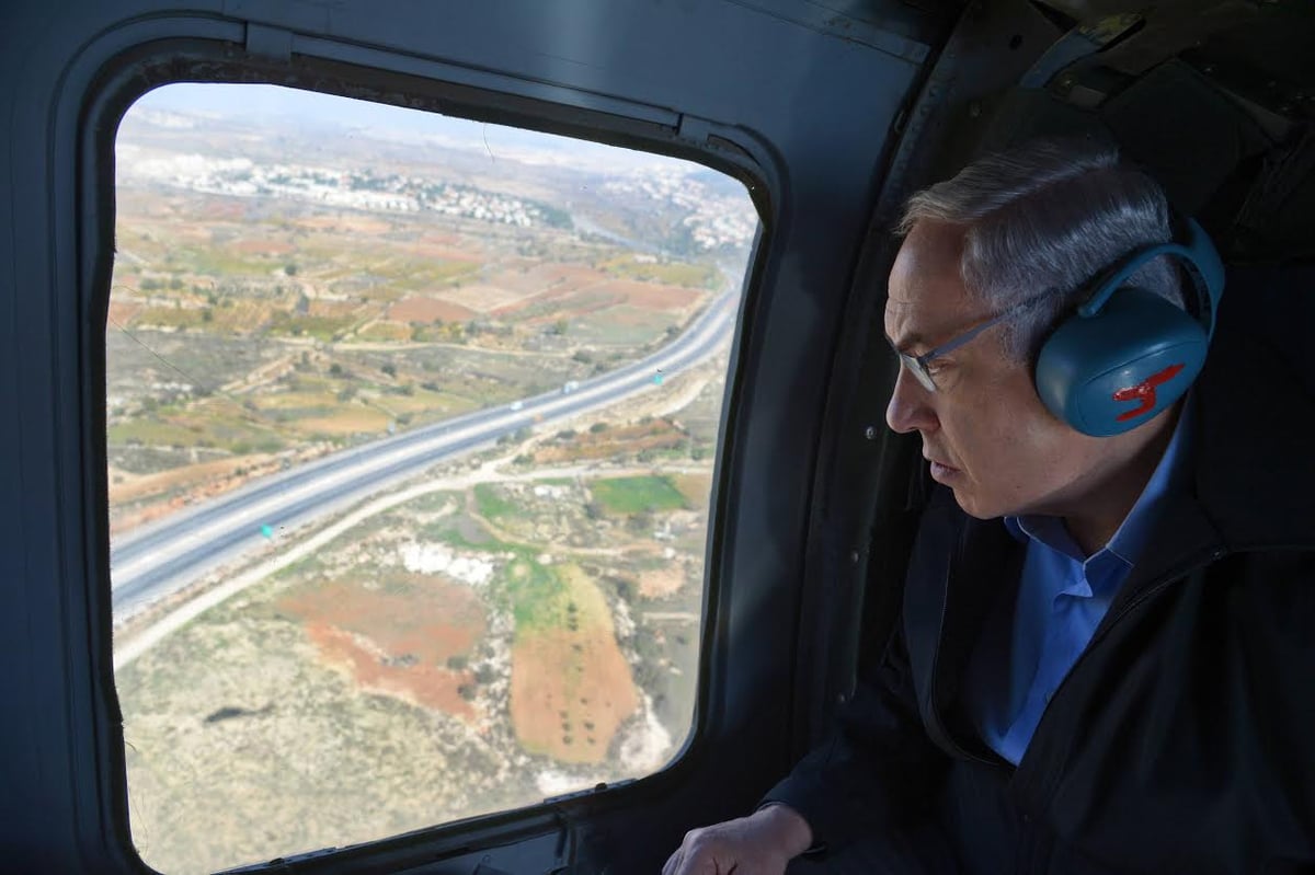 נתניהו: נשלול היתרי עבודה מקרובי המחבלים