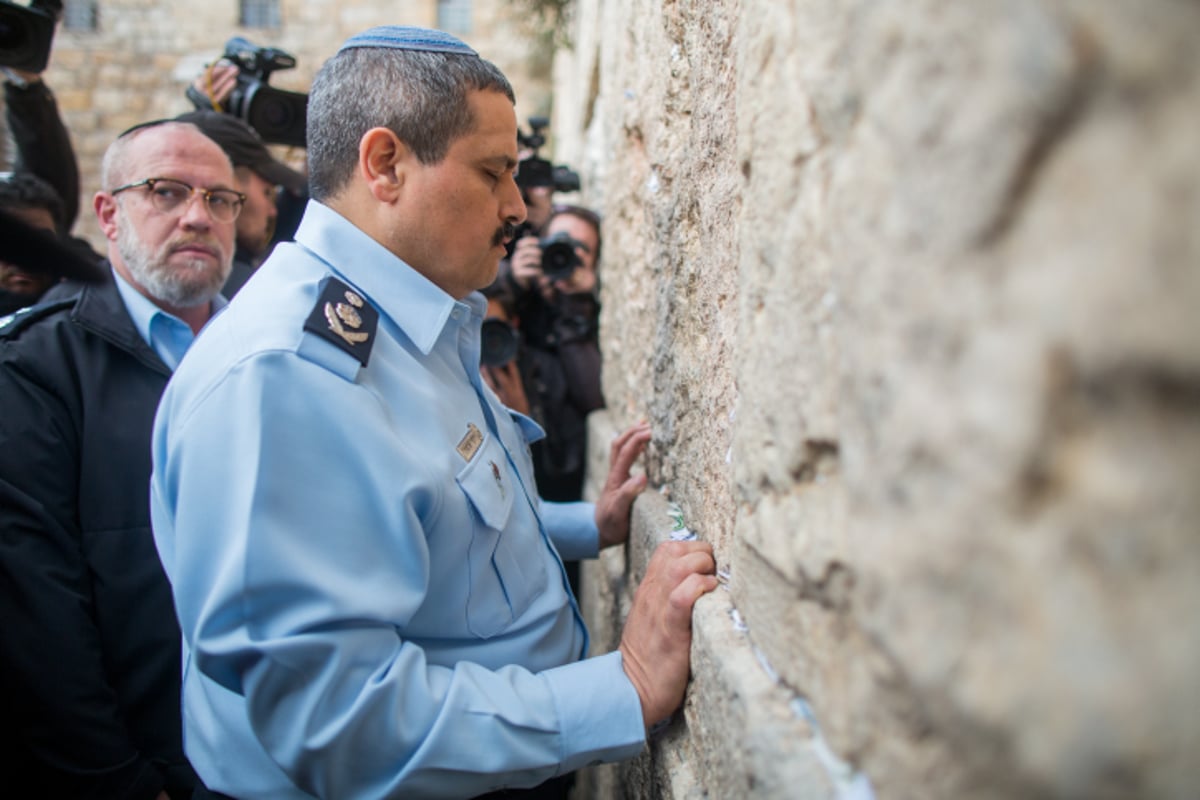 צפו: היום הראשון של השוטר מספר 1 בתמונות